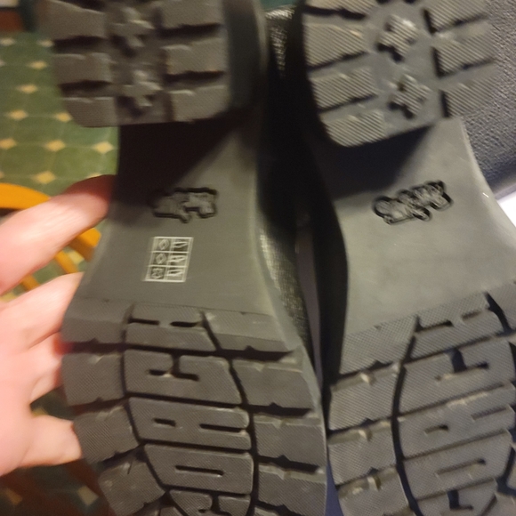 Coach Boots - Picture 5 of 16